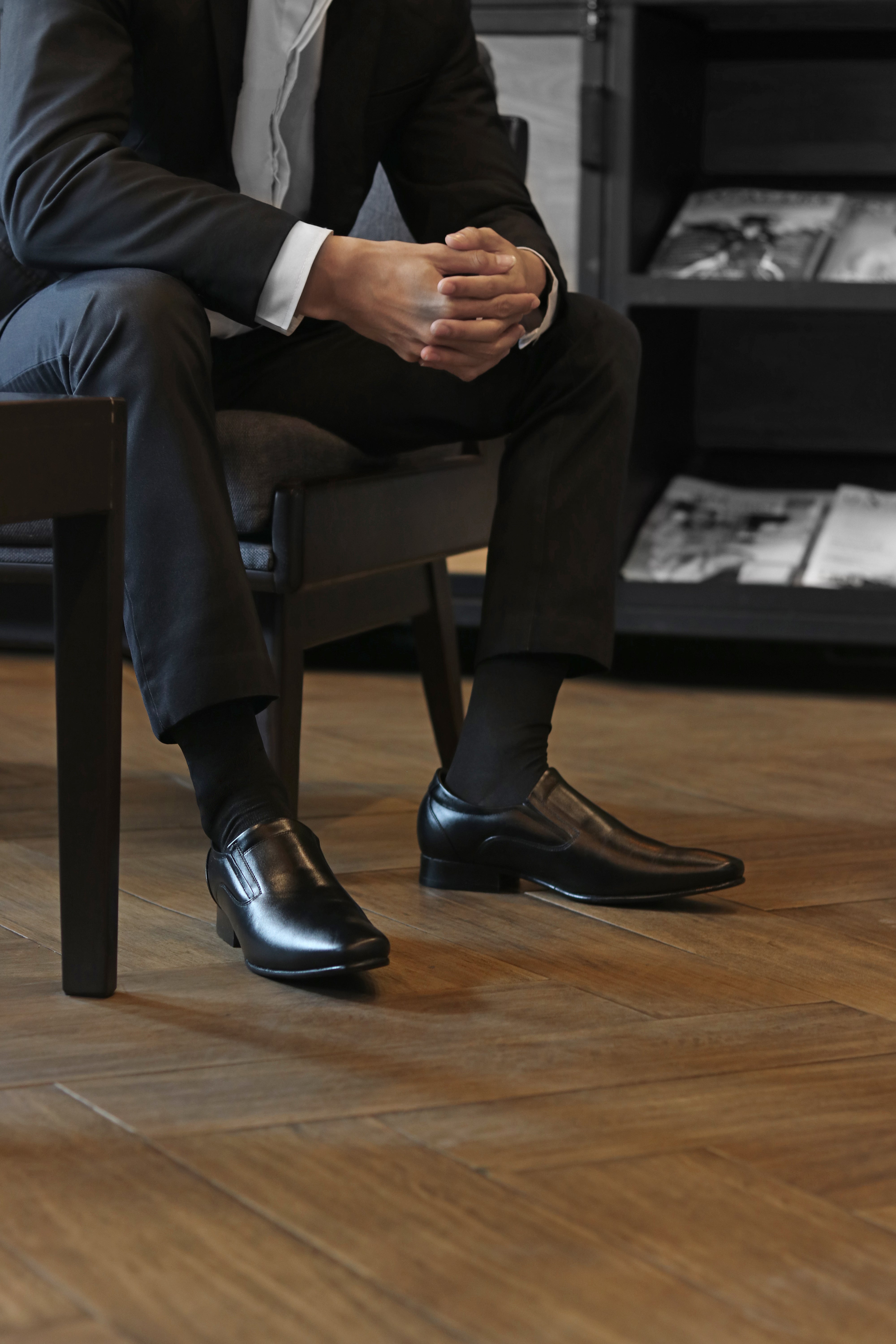 ស្បែកជើងបុរស Pierre Cardin ស្បែកជើងផ្លូវការ ស្បែកជើងផ្លូវការ ទន់ស្រួលពាក់ ផលិតពីស្បែកសុទ្ធ ពណ៌ខ្មៅ ទំហំ 40, 41, 42, 43, 44, ម៉ូដែល 80TD118