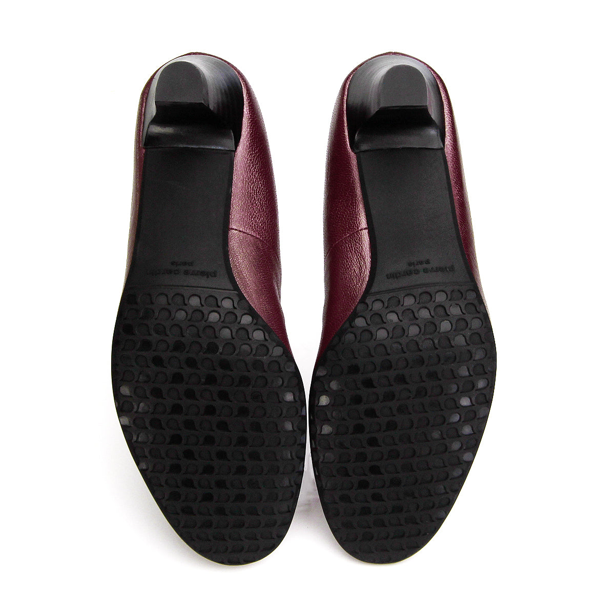 ស្បែកជើងនារី Pierre Cardin កែងជើងខ្ពស់បូមទឹក ទន់ស្រួលពាក់ ផលិតពីស្បែកសុទ្ធ ខ្មៅរលោង ម៉ូដែល 24SD323