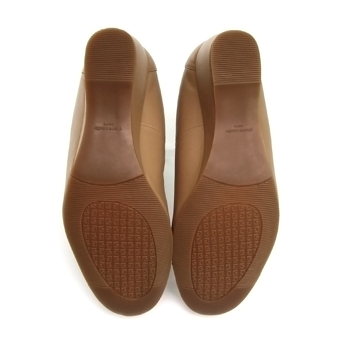 ស្បែកជើងកែងខ្ពស់របស់ស្ត្រី Pierre Cardin ទន់ស្រួលពាក់ ផលិតពីស្បែកសុទ្ធ ពណ៌ខ្មៅ ម៉ូដែល 27WC448