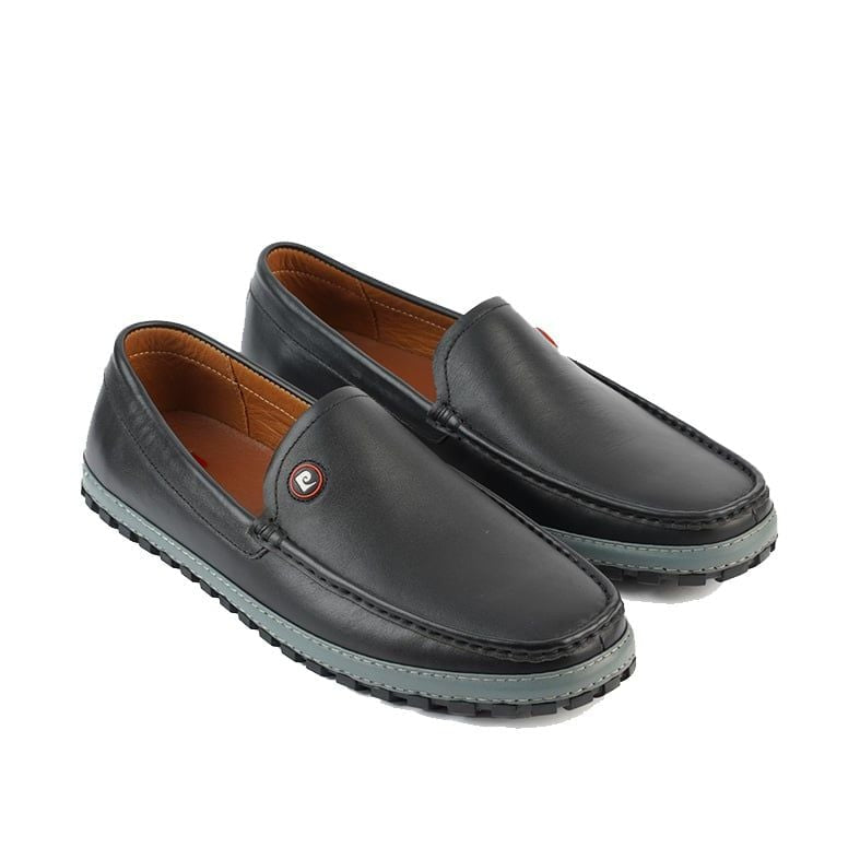 รองเท้าหนังผู้ชายแบบสวม Pierre Cardin แท้จากฝรั่งเศส หนังวัวนัปปาพรีเมียม ประดับโลโก้อย่างประณีต หรูหรา รุ่น 753