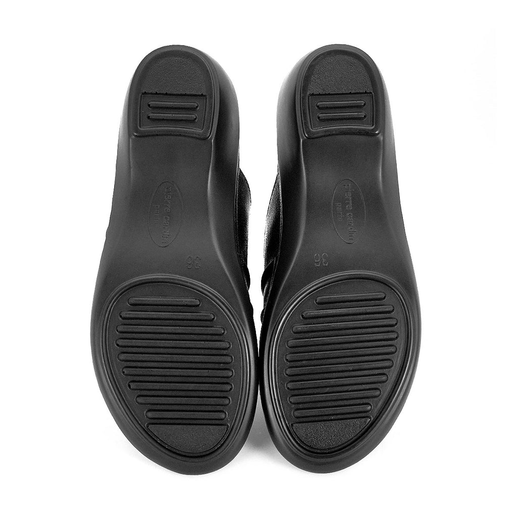 ស្បែកជើងនារី Pierre Cardin ស្បែកជើងប៉ាតា ស្បែកជើងផ្ទាត់ ទន់ស្រួលពាក់ ផលិតពីស្បែកសុទ្ធ ម៉ាក Berry Red ម៉ូឌែល 20SS230 