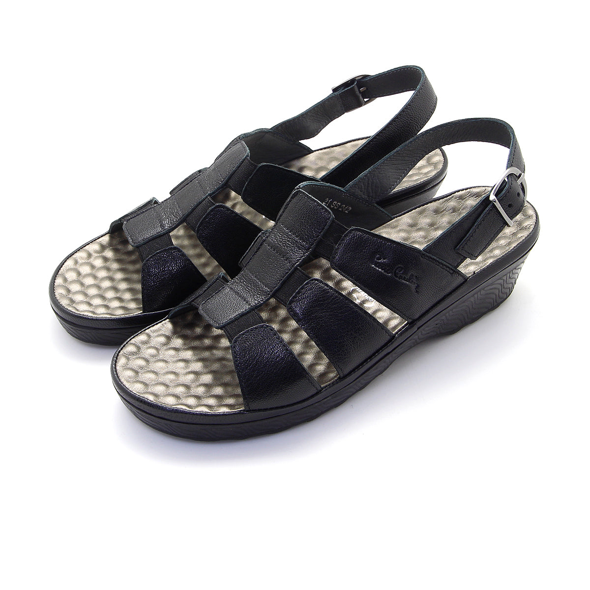 ស្បែកជើងនារី Pierre Cardin ស្បែកជើងកវែងនារី ស្បែកជើងកែងជើងរាបស្មើ ស្រួលពាក់ ផលិតពីស្បែកពិតប្រាកដ ពណ៌ Bronze Gold ទំហំ 21SS242 