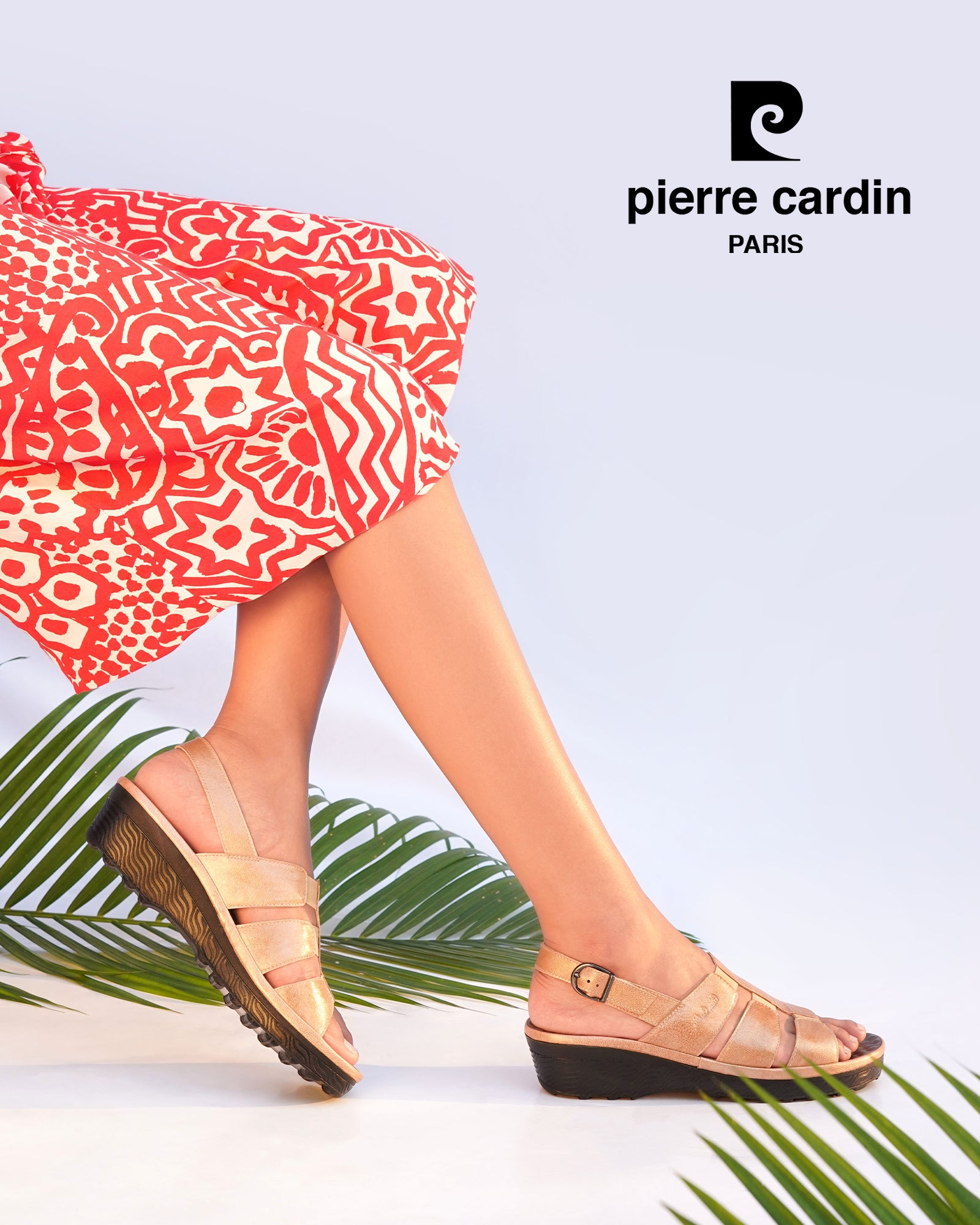 ស្បែកជើងនារី Pierre Cardin ស្បែកជើងកវែងនារី ស្បែកជើងកែងជើងរាបស្មើ ស្រួលពាក់ ផលិតពីស្បែកពិតប្រាកដ ពណ៌ Bronze Gold ទំហំ 21SS242 