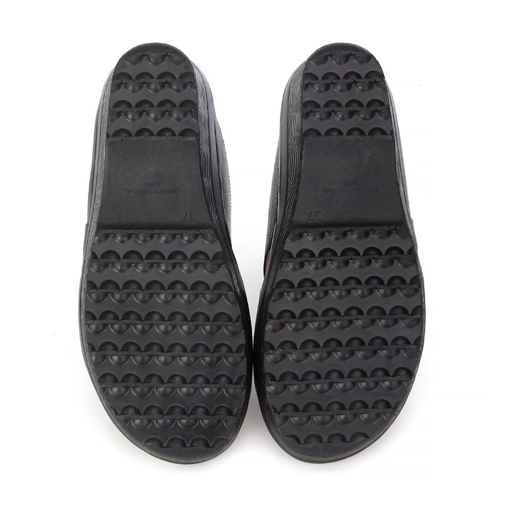 ស្បែកជើងនារី Pierre Cardin ស្បែកពិតប្រាកដ ទន់ស្រួលពាក់ ស្ទីលរអិល/មានខ្សែ ពណ៌ត្នោតខ្ចី ម៉ូដែល 21SS244 