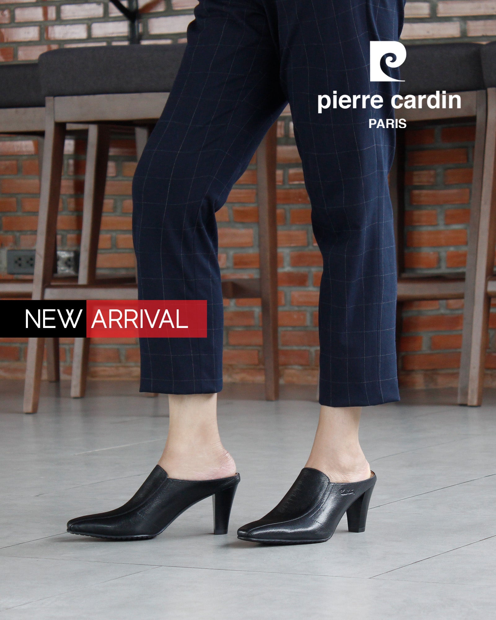 Pierre Cardin Muse ស្បែកជើងកែងខ្ពស់ពណ៌ក្រហម ម៉ូដែល 23SC302