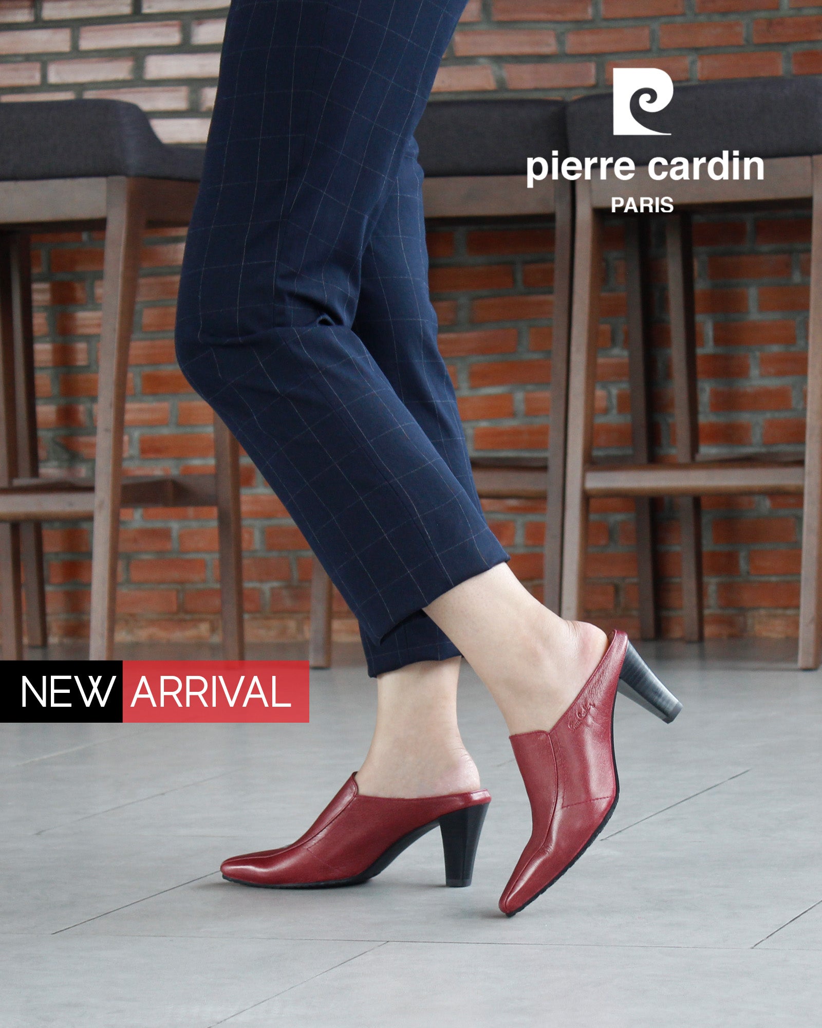 Pierre Cardin Muse ស្បែកជើងកែងខ្ពស់ពណ៌ក្រហម ម៉ូដែល 23SC302