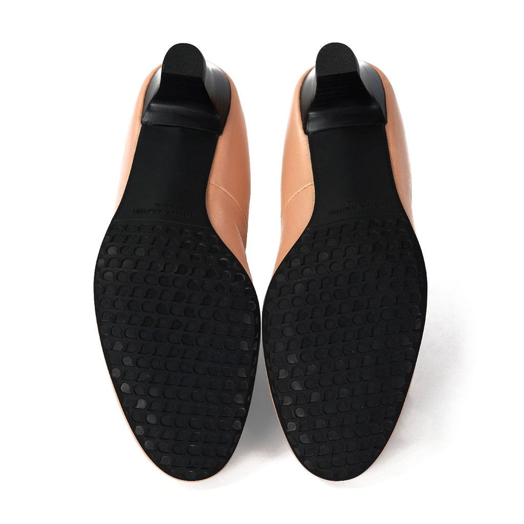 ស្បែកជើងនារី Pierre Cardin កែងជើងខ្ពស់បូមទឹក ទន់ស្រួលពាក់ ផលិតពីស្បែកសុទ្ធ ខ្មៅរលោង ម៉ូដែល 24SD323 