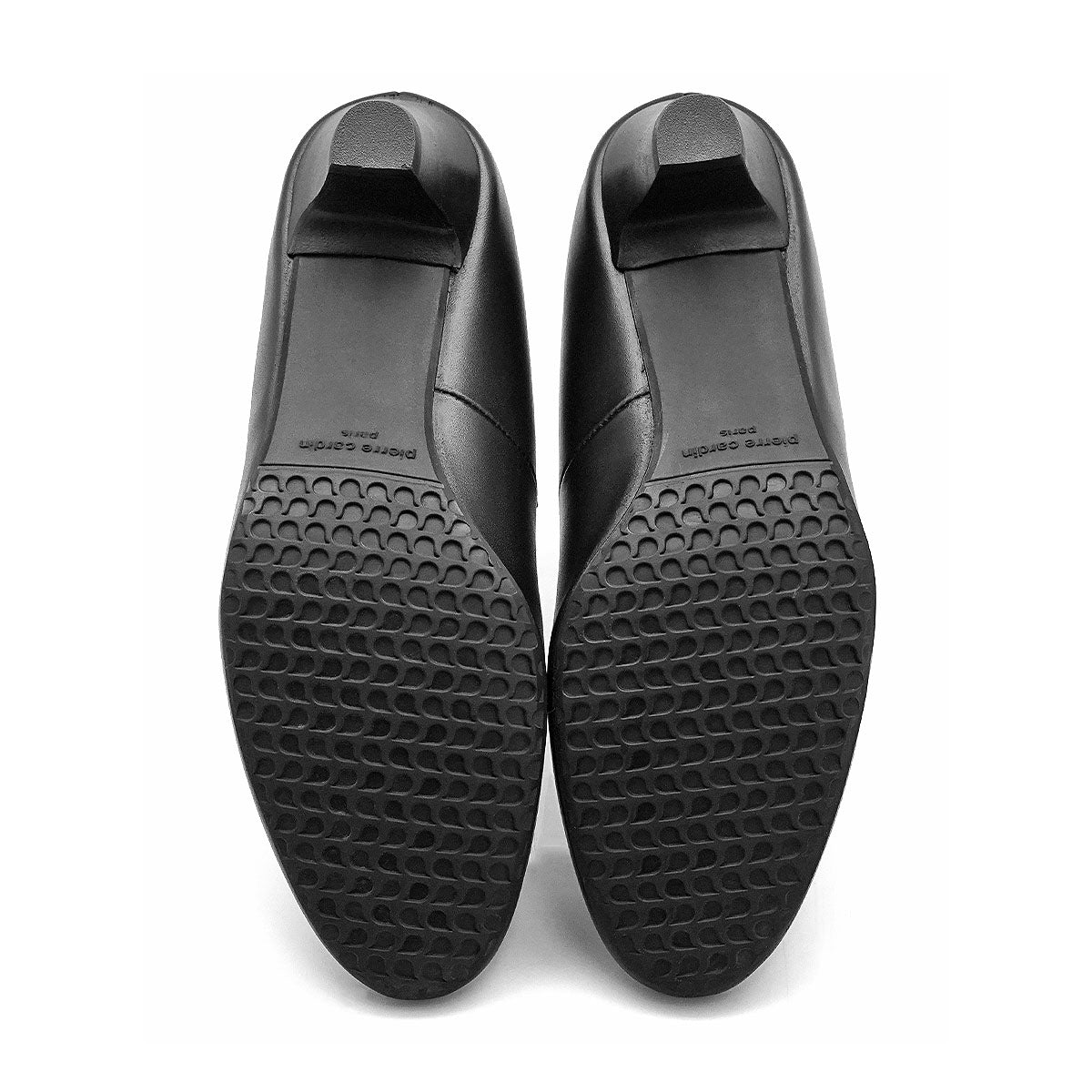 ស្បែកជើងកែងខ្ពស់របស់ស្ត្រី Pierre Cardin ទន់ស្រួលពាក់ ផលិតពីស្បែកសុទ្ធ ពណ៌ខ្មៅ ម៉ូដែល 26WD422 