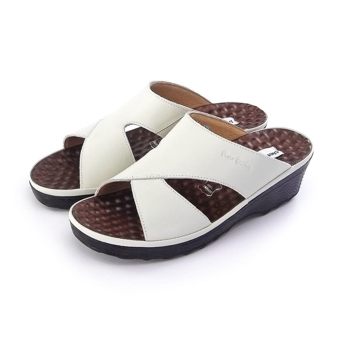 ស្បែកជើងនារី Pierre Cardin ស្បែកសុទ្ធ ទន់ស្រួលពាក់ មានខ្សែរ ពណ៌ស ម៉ូដែល 26SS409 