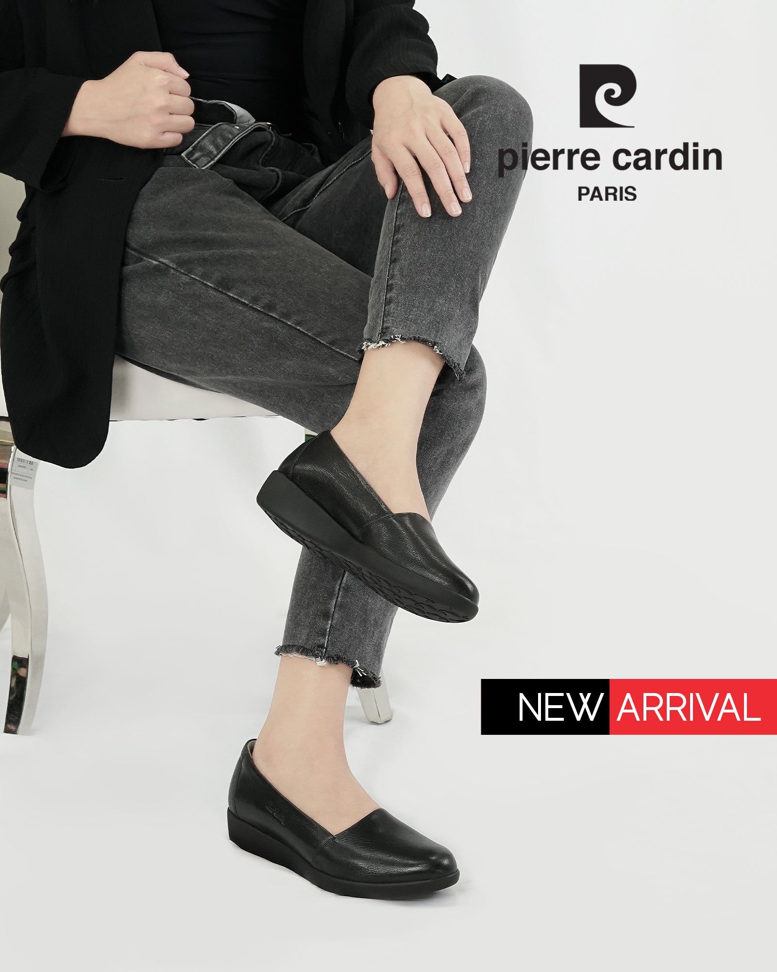 ស្បែកជើងសំប៉ែតនារី Pierre Cardin ទន់ស្រួលពាក់ ផលិតពីស្បែកសុទ្ធ ពណ៌ខ្មៅ ម៉ូដែល 27WC455