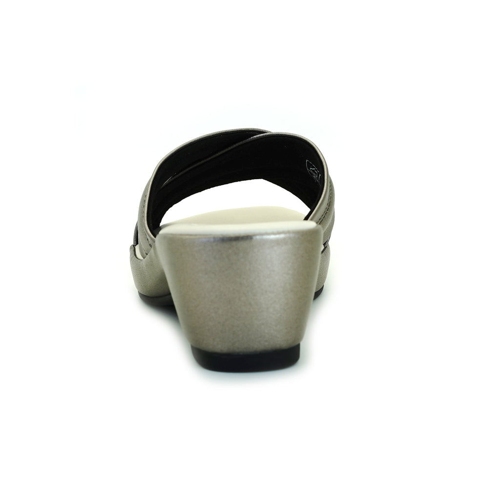 ស្បែកជើងនារី Pierre Cardin ស្បែកជើងប៉ាតាសុខភាព ទន់ស្រួលពាក់ ផលិតពីស្បែកសុទ្ធ ប្រផេះ ម៉ូដែល 53BS151 