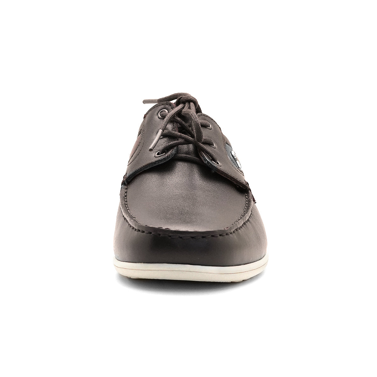 បង្កើនរូបរាងរបស់អ្នកជាមួយនឹងរូបរាងដ៏ទំនើប និងថ្លៃថ្នូរជាមួយនឹងស្បែកជើងស្បែកសុទ្ធពី Pierre Cardin ម៉ូដែល 71EC138។