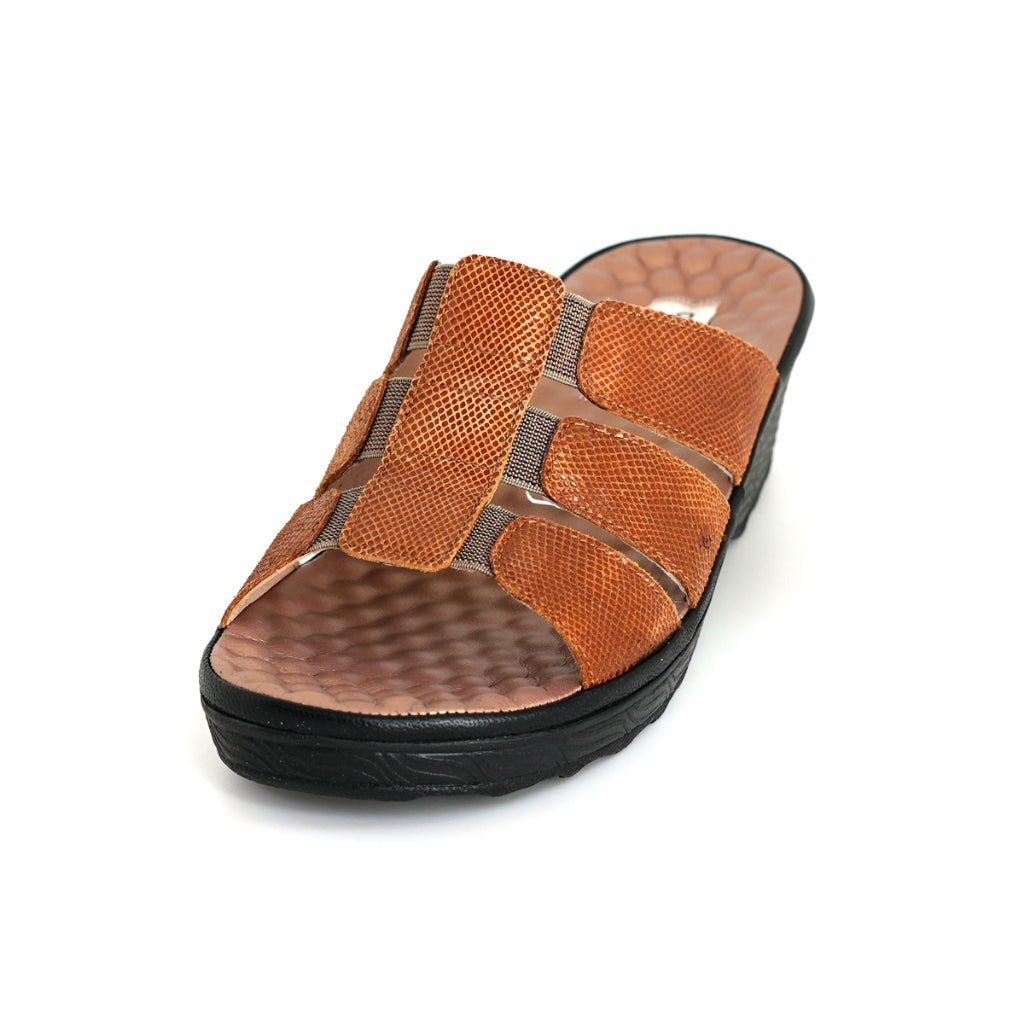 [Size 36 - 42] ស្បែកជើងប៉ះស្ទីត Pierre Cardin បែបបុរាណ ពាក់អាវ ពណ៍ មាស ខោវែង ទម្ងន់ស្រាល - 21SS246