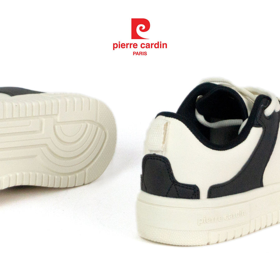 รองเท้าผู้ชายแฟชั่น Pierre Cardin ดีไซน์ทันสมัย ผสมสีดำ-ขาว ระบายอากาศ 912